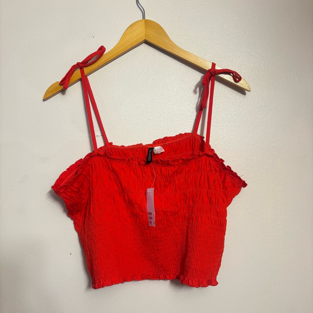 Red tie shoulder crop top